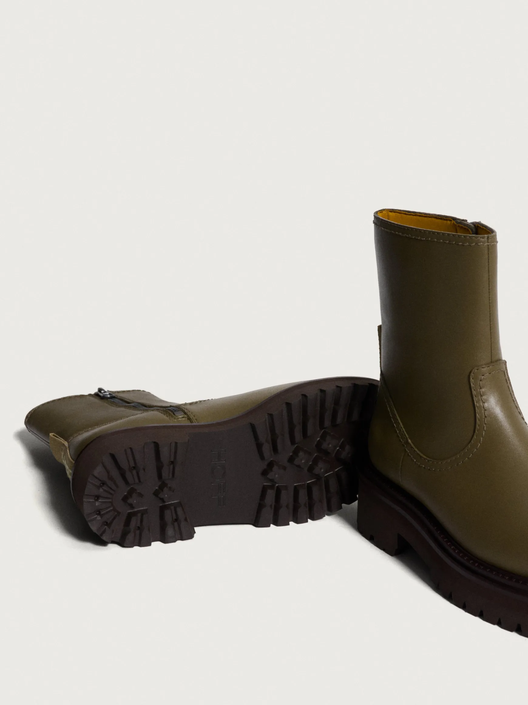 BOTA PIEL OFFICE VERDE
