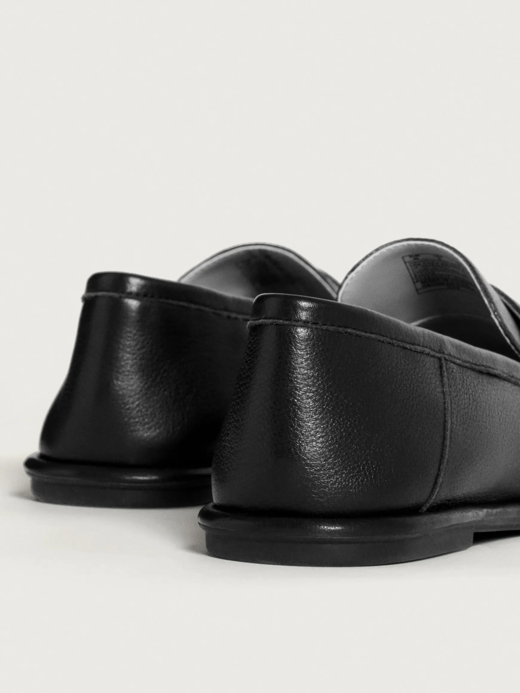 MOCASÍN APOLLO NEGRO